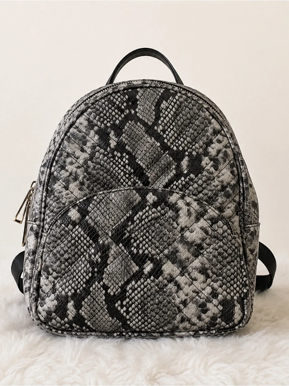 disa mini small backpacking purse Dime Bags Everyday Backpack, Padded Straps, Secret Pocket, Heavy-Duty Zippers, Removable Airtight Bag, Water-Resistant Fabric, Ideal for Festivals and Travel, Club Kid (Cobalt) Group:Accessories wearing polyester Adidas by Stella McCartney Accurate Reel Model:ATD-6T